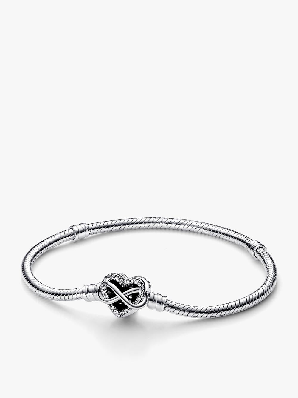 Pandora Moments Heart Closure Snake Chain Bracelet